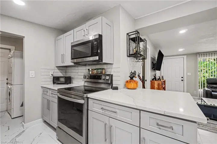 2398 Estey Ave, Naples, Florida 34104