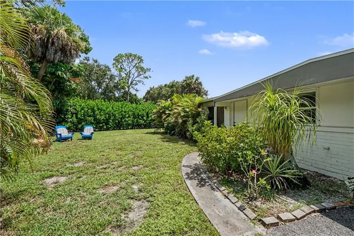 2398 Estey Ave, Naples, Florida 34104