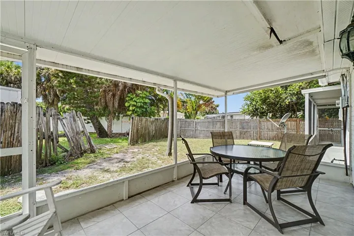 2398 Estey Ave, Naples, Florida 34104