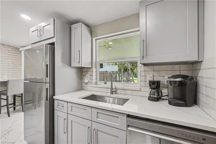 2398 Estey Ave, Naples, Florida 34104