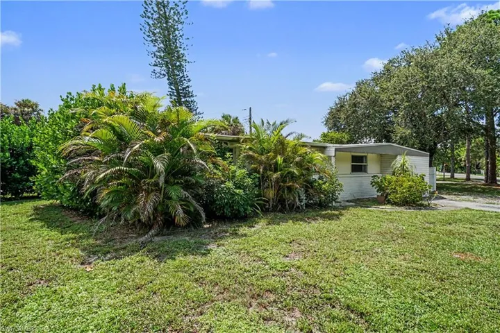 2398 Estey Ave, Naples, Florida 34104