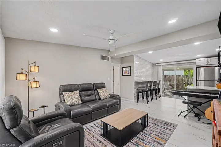 2398 Estey Ave, Naples, Florida 34104