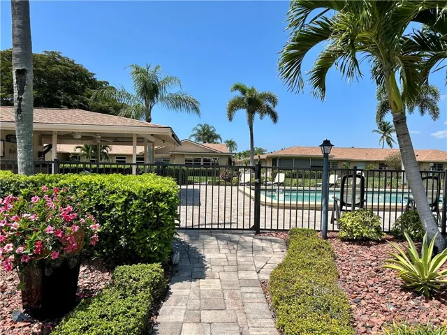 5589 Buring Ct, Fort Myers Fl 33919