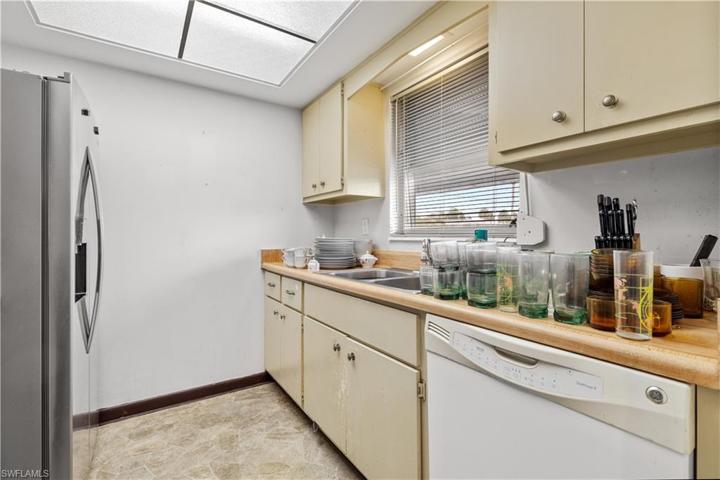 342 Easton CT, LEHIGH ACRES FL 33936