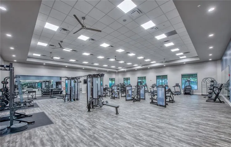 18421 Ridgeline Dr, Estero, Florida 33928
