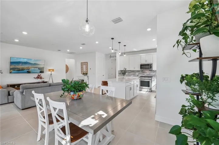 18421 Ridgeline Dr, Estero, Florida 33928