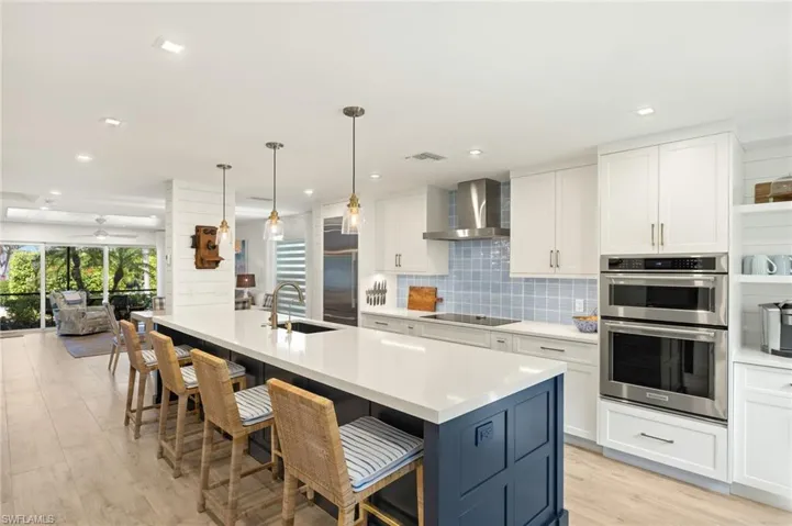 1060 6th St S 1060, Naples, Florida 34102