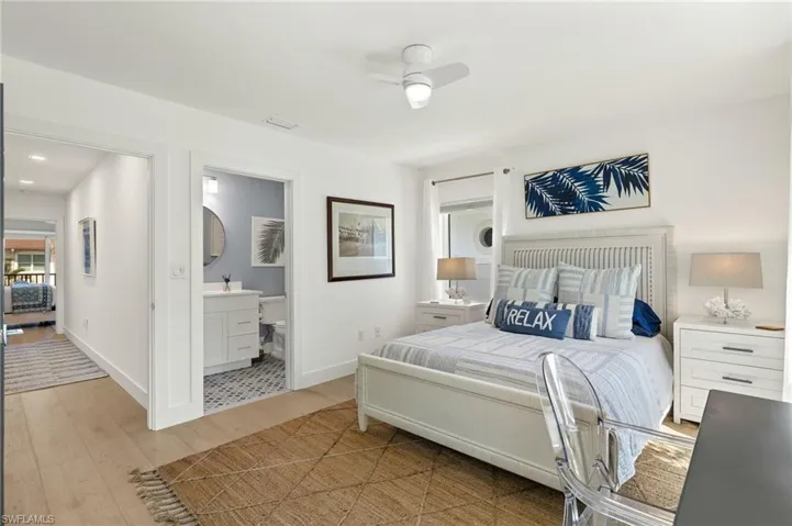 1060 6th St S 1060, Naples, Florida 34102