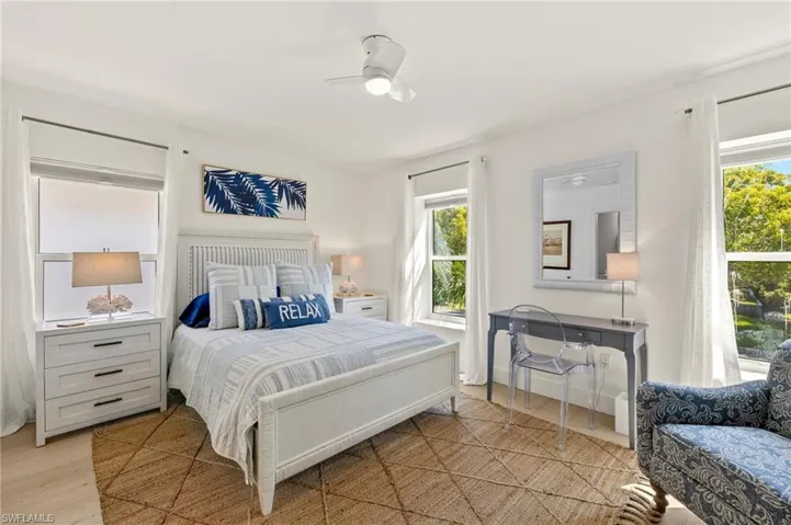 1060 6th St S 1060, Naples, Florida 34102
