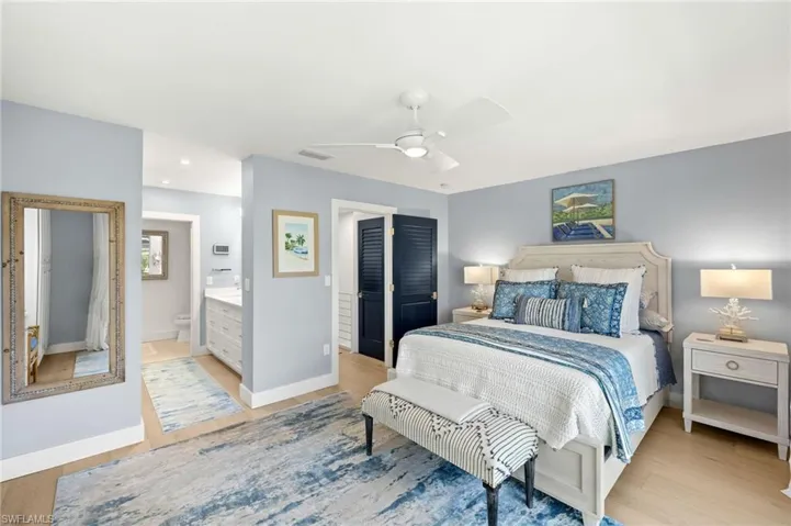 1060 6th St S 1060, Naples, Florida 34102