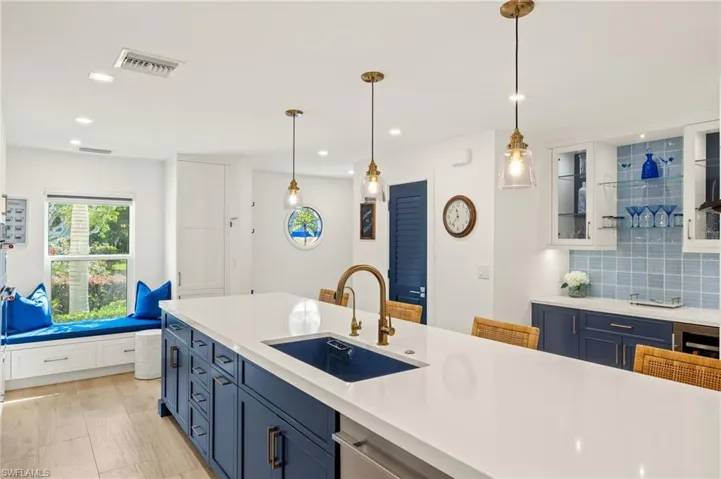 1060 6th St S 1060, Naples, Florida 34102