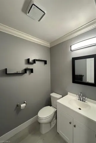 1/2 Bath