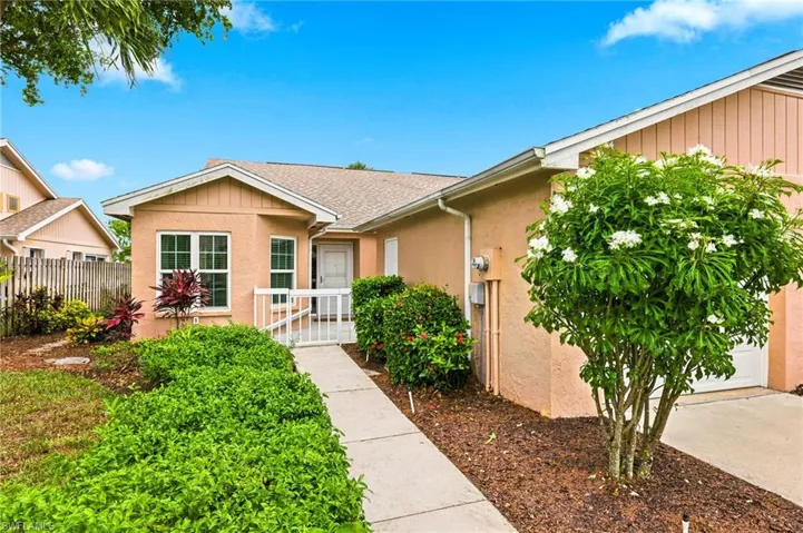2604 Sailors Way 120, Naples, Florida 34109