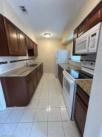 3215  Skyline  BLVD, Cape Coral, FL 33914
