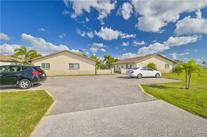 3215  Skyline  BLVD, Cape Coral, FL 33914