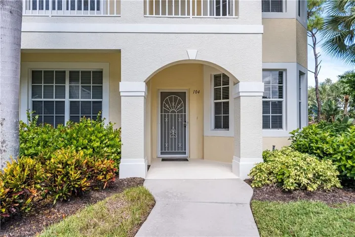 2325  Carrington  CT, Naples, FL 34109