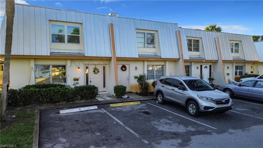 4924  Hawaii  BLVD, Naples, FL 34112