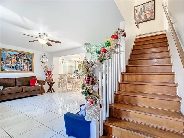 4924  Hawaii  BLVD, Naples, FL 34112