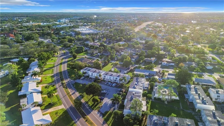 4924  Hawaii  BLVD, Naples, FL 34112