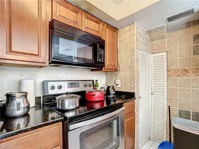 4924  Hawaii  BLVD, Naples, FL 34112