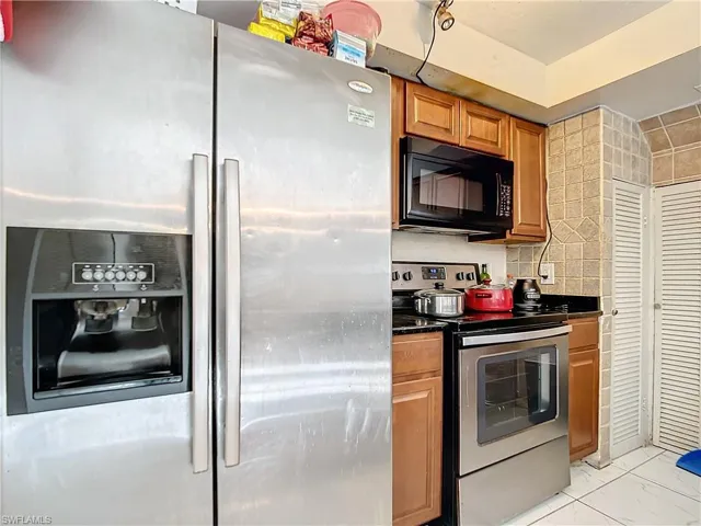 4924  Hawaii  BLVD, Naples, FL 34112
