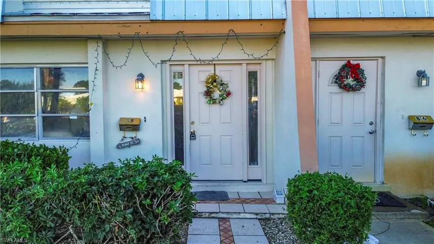 4924  Hawaii  BLVD, Naples, FL 34112