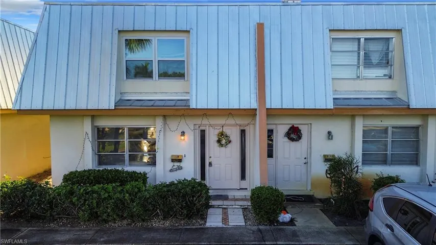 4924  Hawaii  BLVD, Naples, FL 34112