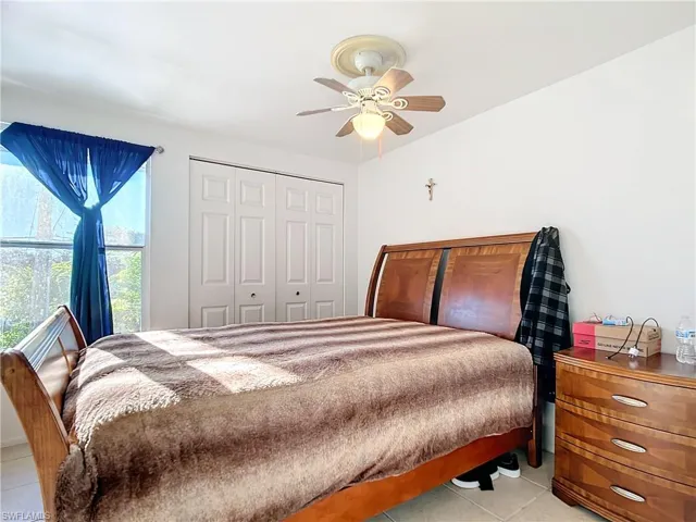 4924  Hawaii  BLVD, Naples, FL 34112