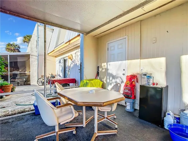 4924  Hawaii  BLVD, Naples, FL 34112