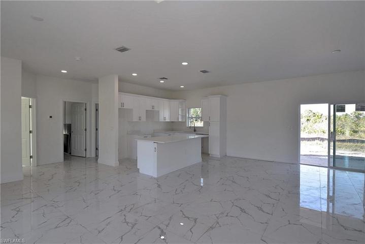 4419 60th AVE NE, NAPLES FL 34120