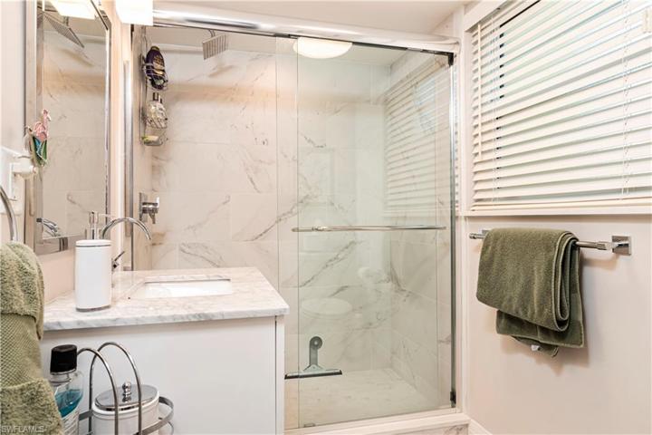 213  8th S AVE, NAPLES, FL 34102