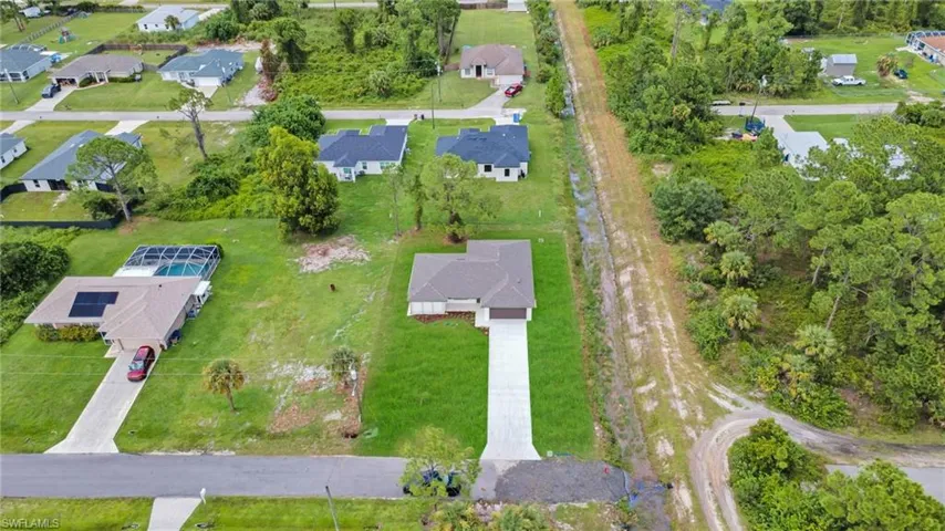 3500  69th W ST, Lehigh Acres, FL 33971