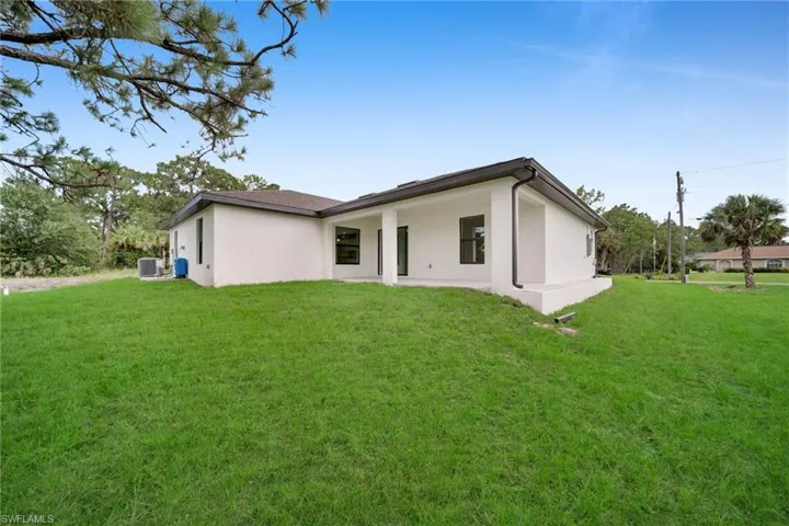 3500  69th W ST, Lehigh Acres, FL 33971
