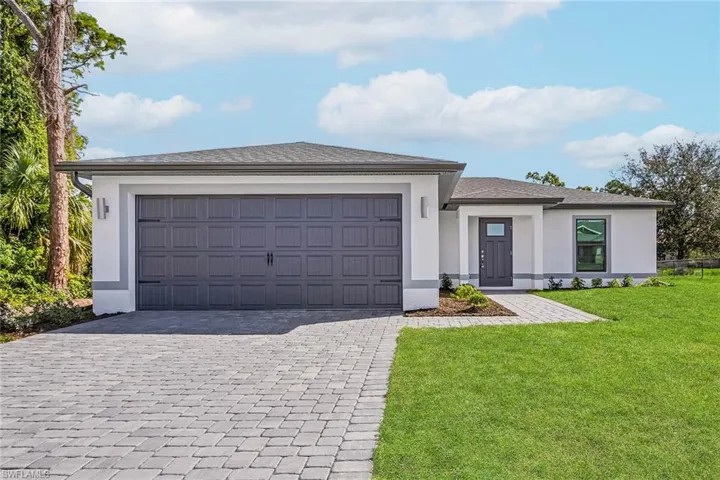 442 Burrstone Dr, Lehigh Acres, Florida 33974