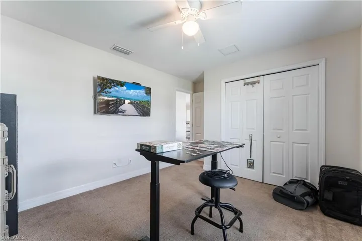 522 NE Van Loon  LN, Cape Coral, FL 33909