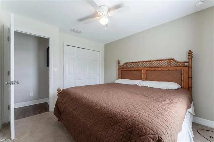 522 NE Van Loon  LN, Cape Coral, FL 33909