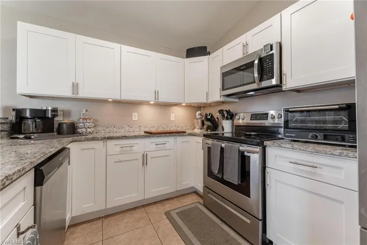 522 NE Van Loon  LN, Cape Coral, FL 33909
