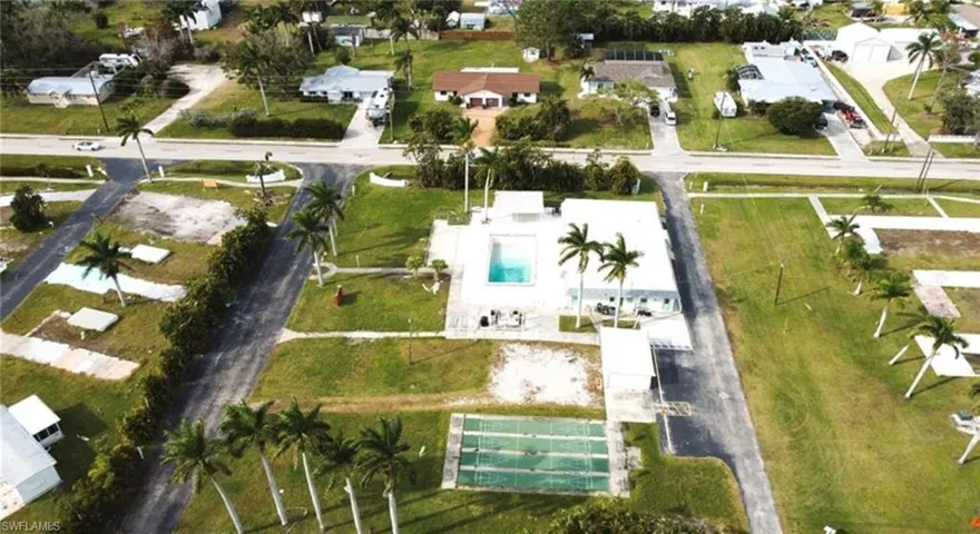 34  Dogwood  WAY, Fort Myers, FL 33908