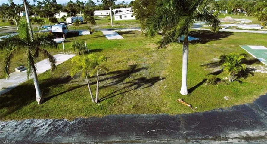 34  Dogwood  WAY, Fort Myers, FL 33908