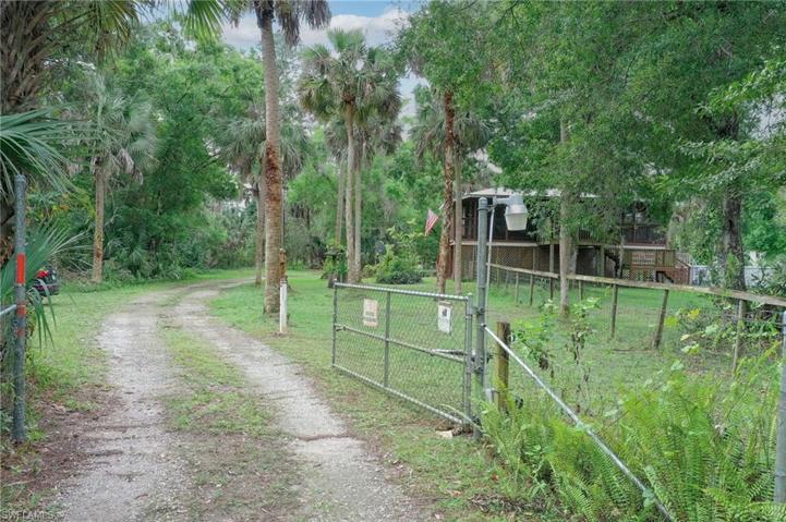 3480  36th SE AVE, Naples, FL 34117