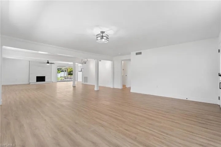 66 River Ct, Naples, Florida 34110