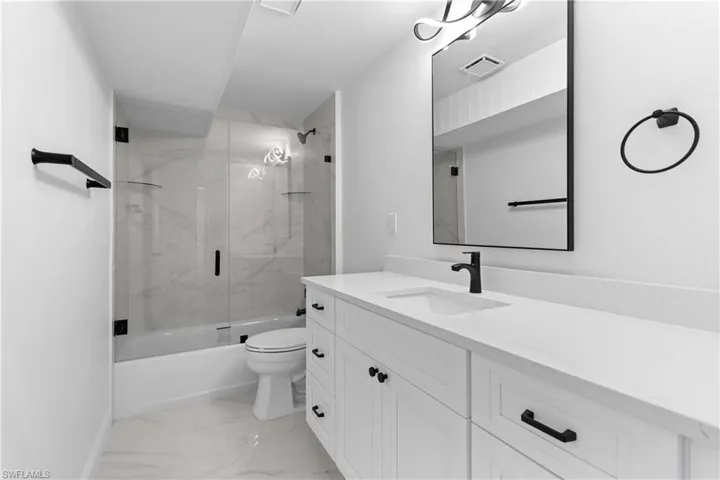 66 River Ct, Naples, Florida 34110
