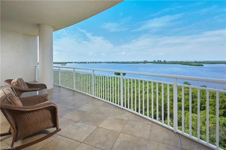 Captivating views of the Estero Bay, Hickory Island and the Gulf of Mexico from sunrise to sunset.
