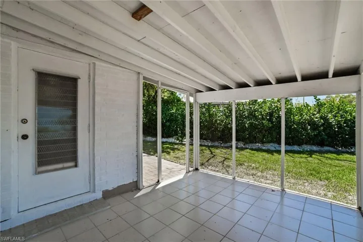 2300 Estey Ave, Naples, Florida 34104