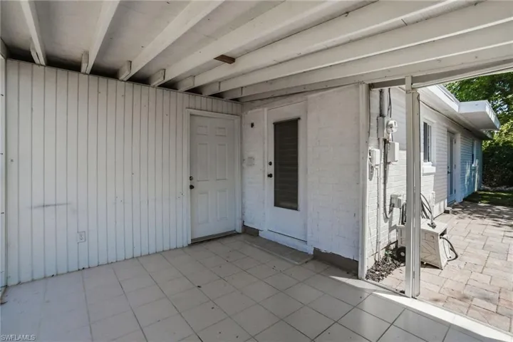 2300 Estey Ave, Naples, Florida 34104