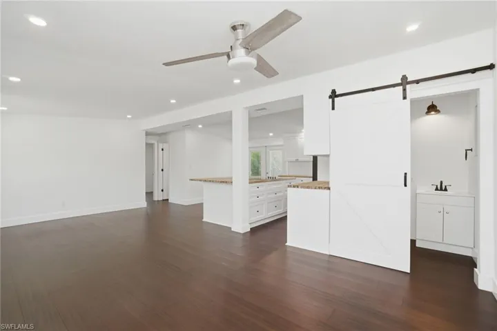 2300 Estey Ave, Naples, Florida 34104