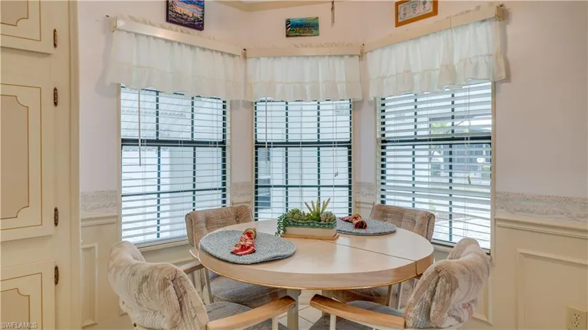 Great space for dining and enjoying the beautiful Florida sky.