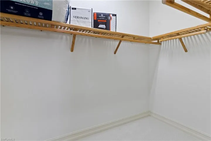 9072  Chula Vista  ST, Naples, FL 34113