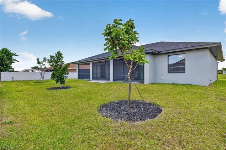 1912 Nw 24th Ter, Cape Coral, Florida 33993