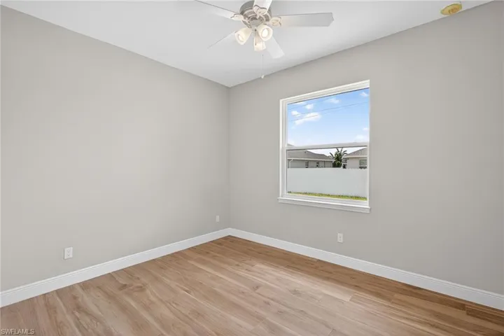 1912 Nw 24th Ter, Cape Coral, Florida 33993